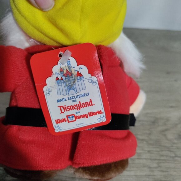 Vintage Disney World Disney Land Seven Dwarfs Plushie-DOC Vintage NWT - Picture 3 of 9